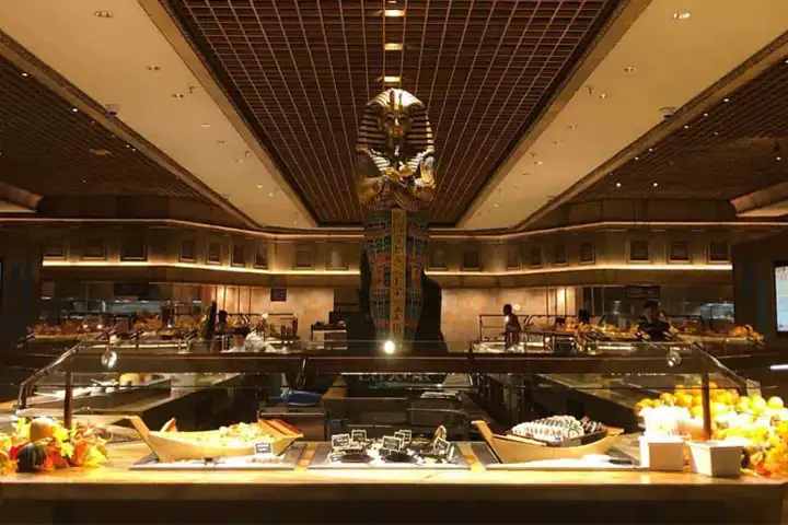 The Buffet at Luxor